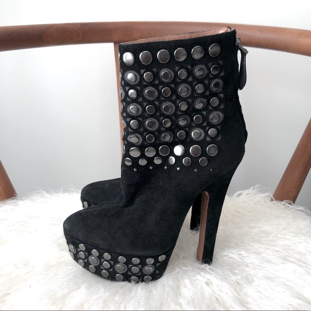 💥 ALAIA Stud Platform Booties 36.5